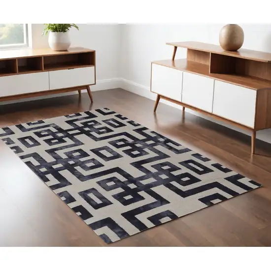 Ivory And Black Wool Tufted Handmade Area Rug Photo 1