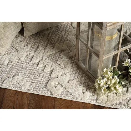 Ivory Beige Polyester Rug Photo 4