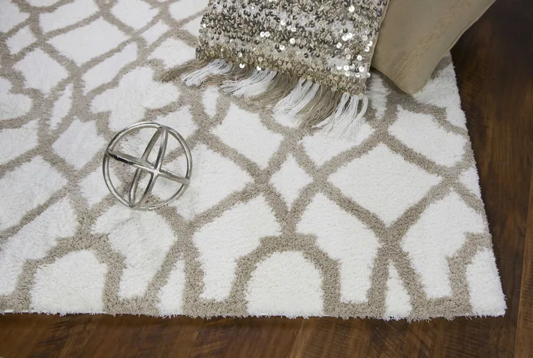 Ivory Beige Trellis Machine Woven Microfiber Indoor Area Rug Photo 5