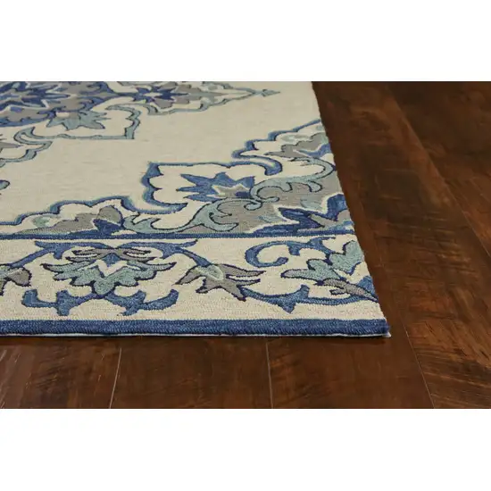 Ivory Blue Hand Hooked Floral Medallion Indoor Outdoor Accent Rug Photo 5