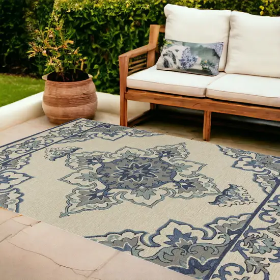8'X10' Ivory Blue Hand Hooked Uv Treated Floral Medallion Indoor Outdoor Area Rug Photo 2