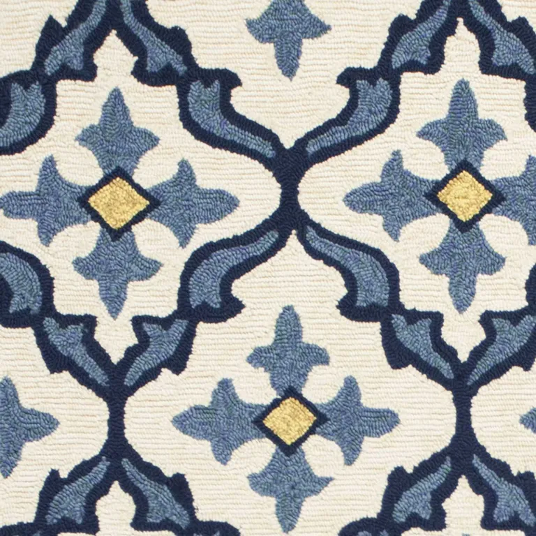 Ivory Blue Hand Hooked UV Treated Quatrefoil Indoor Outdoor Accent Rug Photo 2