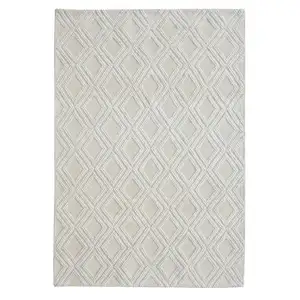 Photo of Ivory Diamond Lattice Modern Area Rug