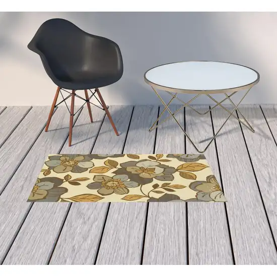 Ivory Floral Stain Resistant Indoor Outdoor Area Rug Photo 2