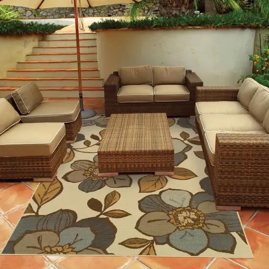 Ivory Floral Stain Resistant Indoor Outdoor Area Rug Photo 5