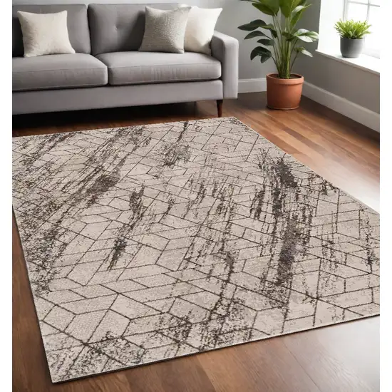 Ivory Geometric Pattern Indoor Area Rug Photo 1