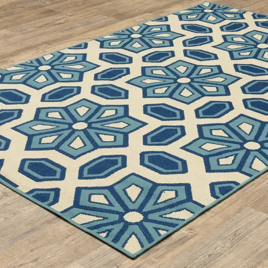 Ivory Geometric Stain Resistant Indoor Outdoor Area Rug Photo 6