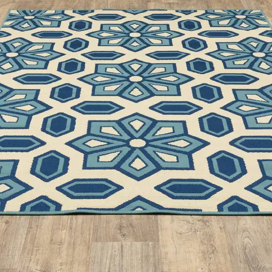 Ivory Geometric Stain Resistant Indoor Outdoor Area Rug Photo 8