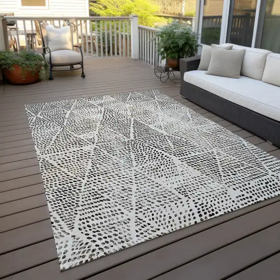 Ivory Geometric Washable Non Skid Indoor Outdoor Area Rug Photo 6