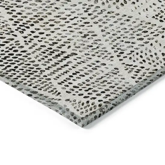 Ivory Geometric Washable Non Skid Indoor Outdoor Area Rug Photo 4