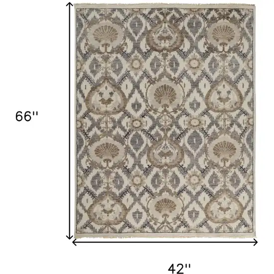 Ivory Gray And Taupe Wool Floral Hand Knotted Stain Resistant Area Rug Photo 10