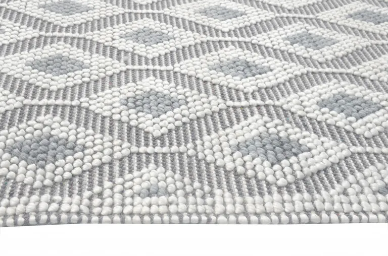 Ivory Gray Diamond Trellis Modern Area Rug Photo 4