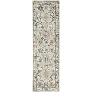 Photo of Ivory Hand Tufted Space Dyed Floral Traditional Indoor Area Rug