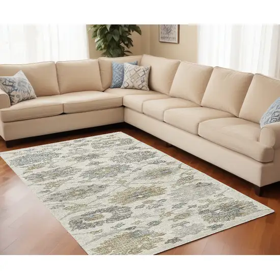 Ivory Hand Tufted Space Dyed Traditional Floral Indoor Area Rug Photo 1