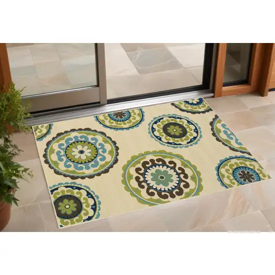 Green and Ivory Floral Indoor Outdoor Area Rug Photo 1