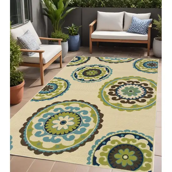 Green and Ivory Floral Indoor Outdoor Area Rug Photo 1