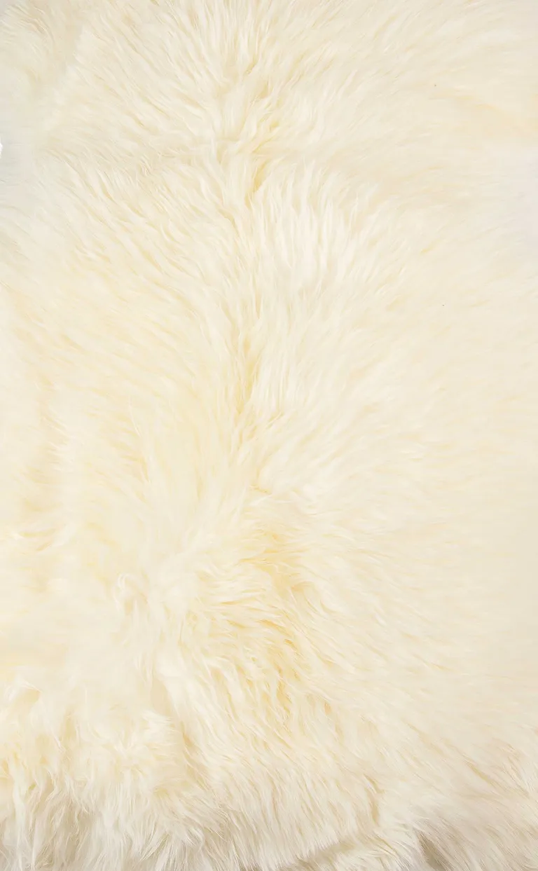 Ivory New Zealand Natural Sheepskin Rug Photo 2