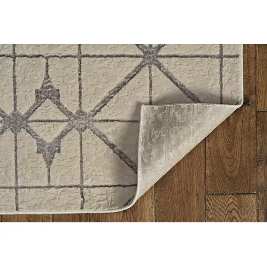 Ivory Silver Machine Woven Geometric Indoor Area Rug Photo 5