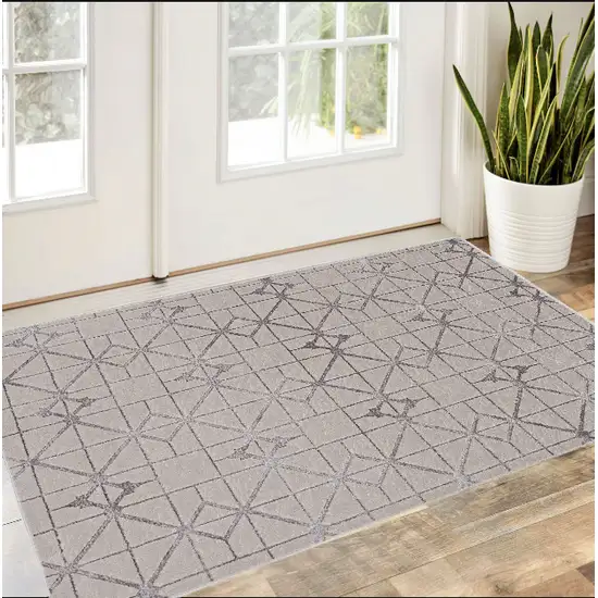 3'X5' Ivory Silver Machine Woven Geometric Indoor Area Rug Photo 1