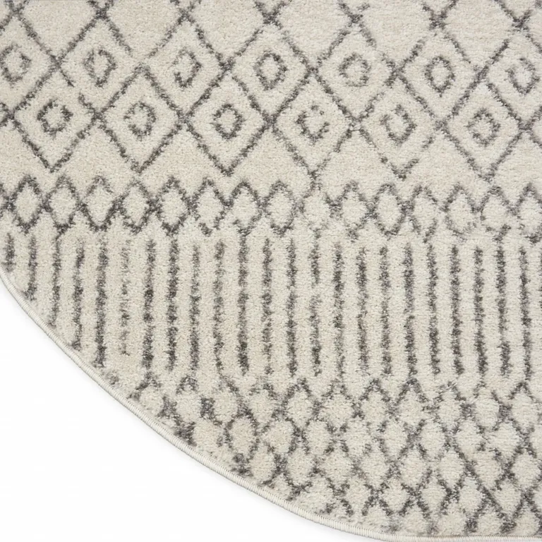 Ivory and Gray Geometric Area Rug Photo 4