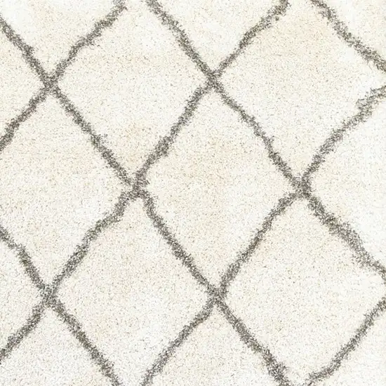 Ivory and Gray Geometric Lattice Area Rug Photo 4