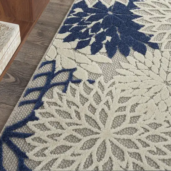 Ivory and Navy Indoor Outdoor Area Rug Photo 4