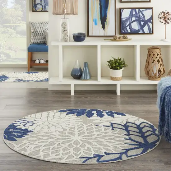 Ivory and Navy Indoor Outdoor Area Rug Photo 5