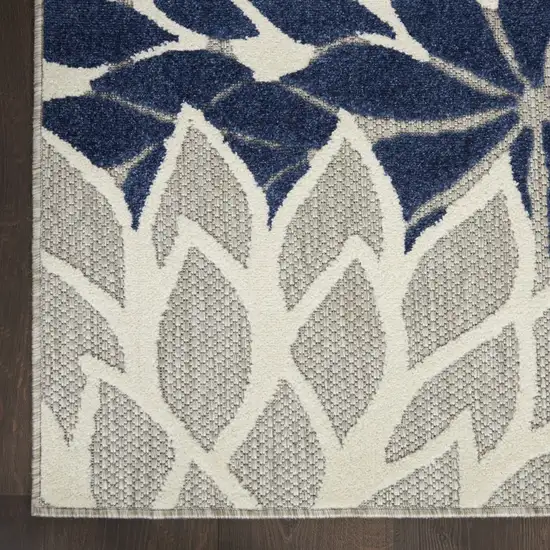 Ivory and Navy Indoor Outdoor Area Rug Photo 2