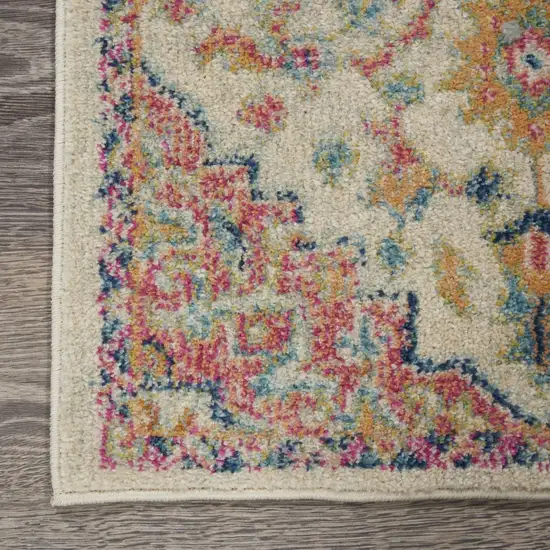 Ivory and Pink Medallion Area Rug Photo 2