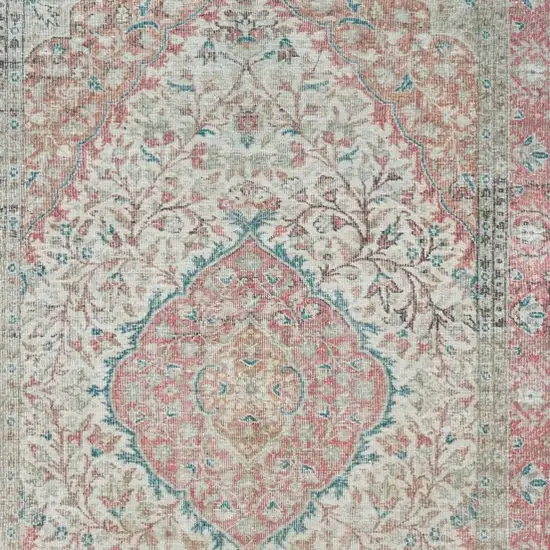 Ivory And Pink Oriental Area Rug Photo 4