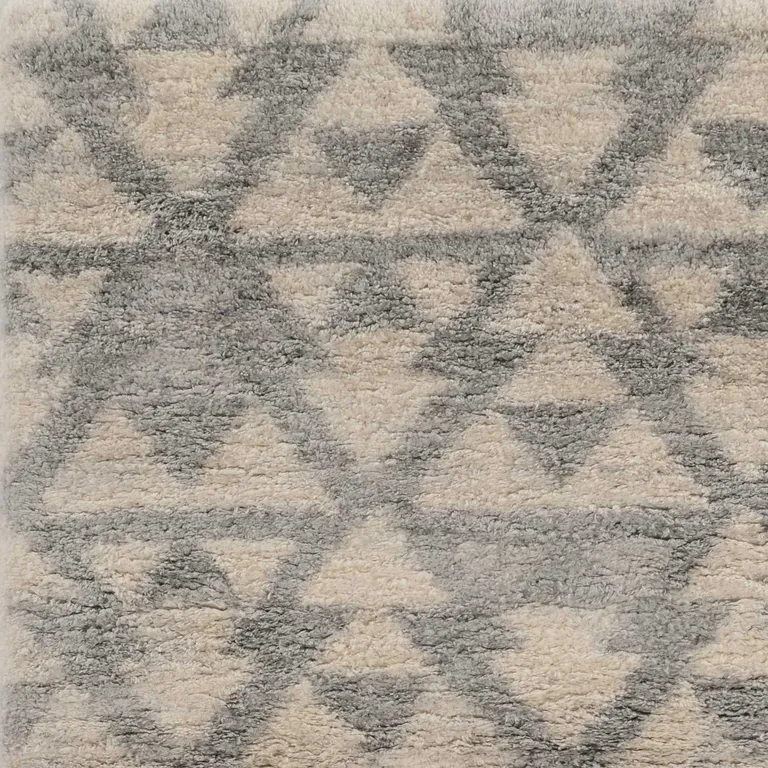 Ivory or Grey Geometric Triangle Indoor Area Rug Photo 3