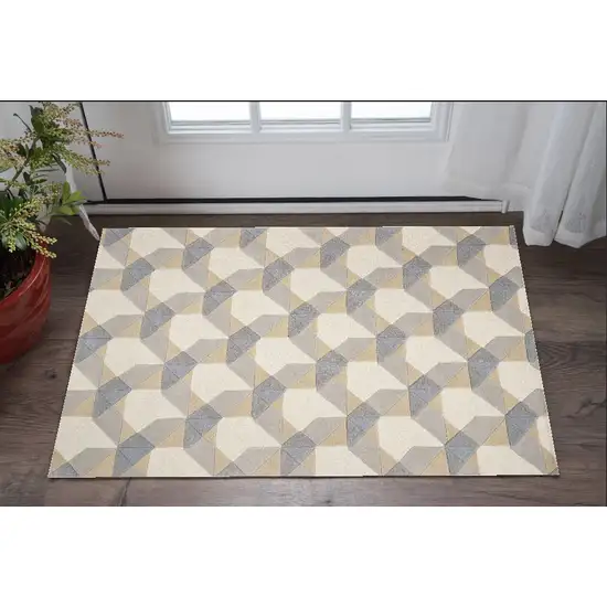 Ivory Or Grey Polygon Pattern Wool Area Rug Photo 2