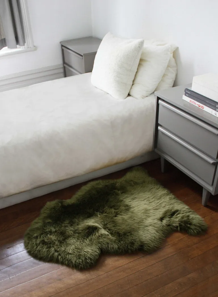 Khaki Green  New Zealand Natural Sheepskin Rug Photo 5