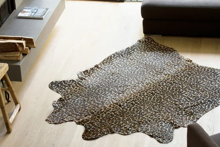 Leopard Cowhide - Area Rug Photo 3