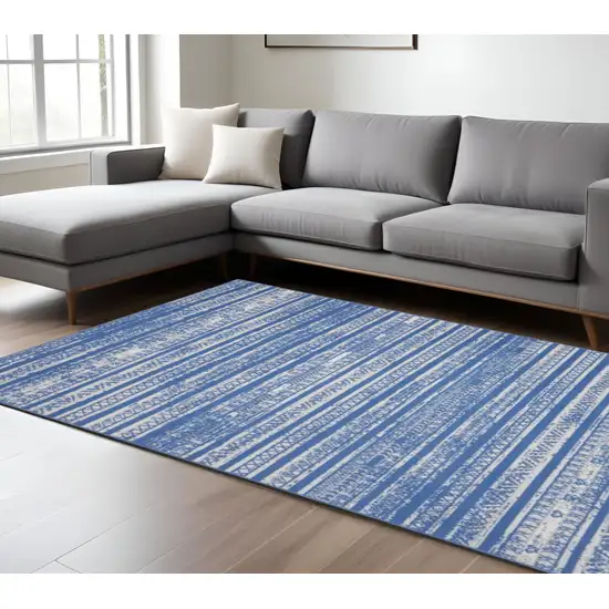 Light Blue Geometric Dhurrie Area Rug Photo 1