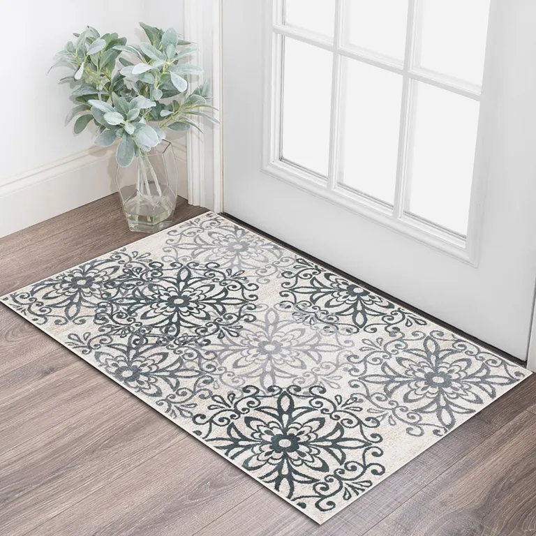 Medallion Power Loom Stain Resistant Area Rug Photo 2