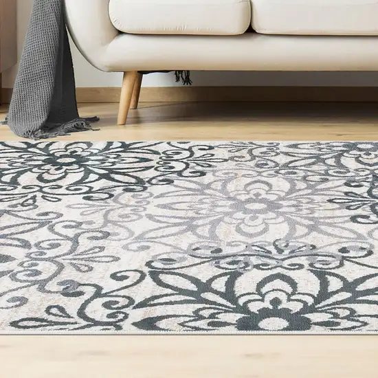 Medallion Power Loom Stain Resistant Area Rug Photo 6