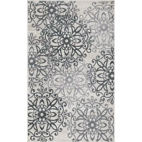 Medallion Power Loom Stain Resistant Area Rug Photo 1