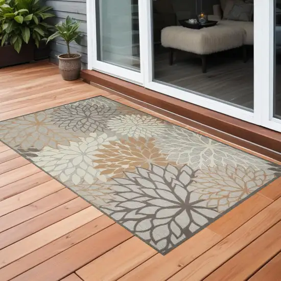 Natural Floral Non Skid Indoor Outdoor Area Rug Photo 1