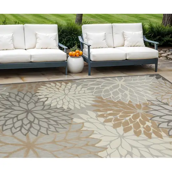 Natural Floral Power Loom Area Rug Photo 1