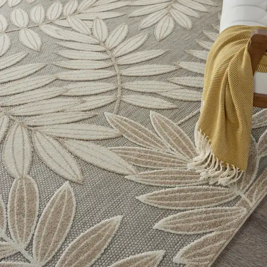 Natural Floral Indoor Outdoor Area Rug Photo 3