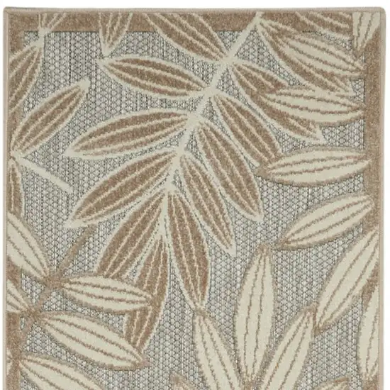 Natural Leaves Indoor Outdoor 12-ft Runner Rug Photo 8