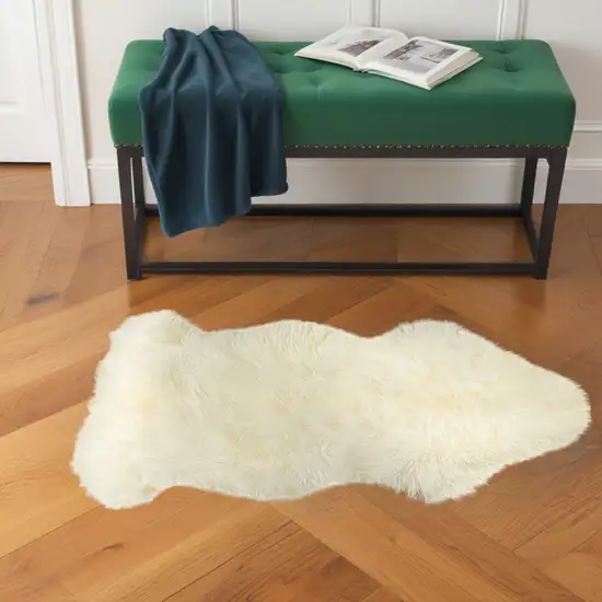 White Natural New Zealand Sheepskin Wool Area Rug Photo 1