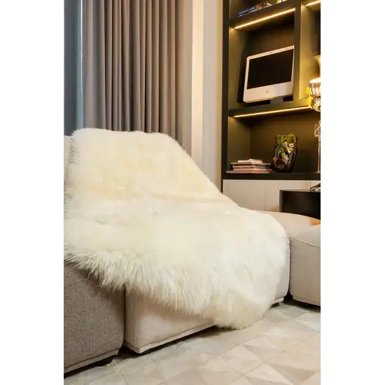 Natural Rectangular Sheepskin Area Rug Photo 6