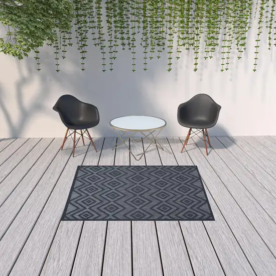 Navy Blue Argyle Indoor Outdoor Area Rug Photo 2