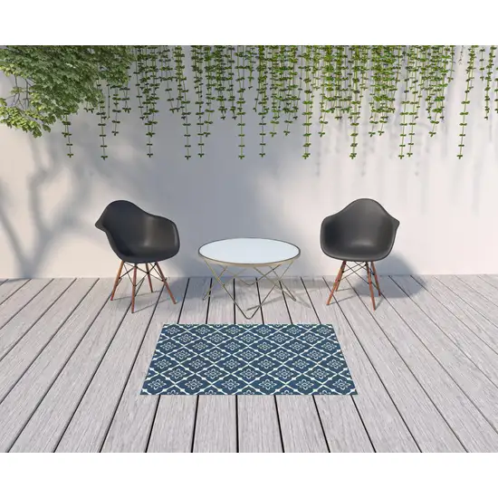 Navy Floral Stain Resistant Indoor Outdoor Area Rug Photo 2