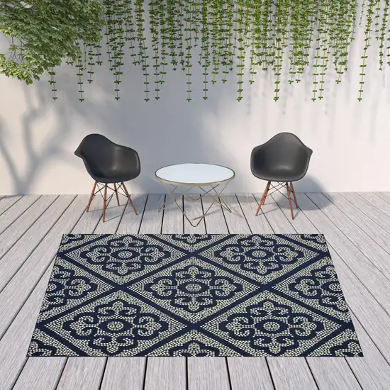 Navy Geometric Stain Resistant Indoor Outdoor Area Rug Photo 2