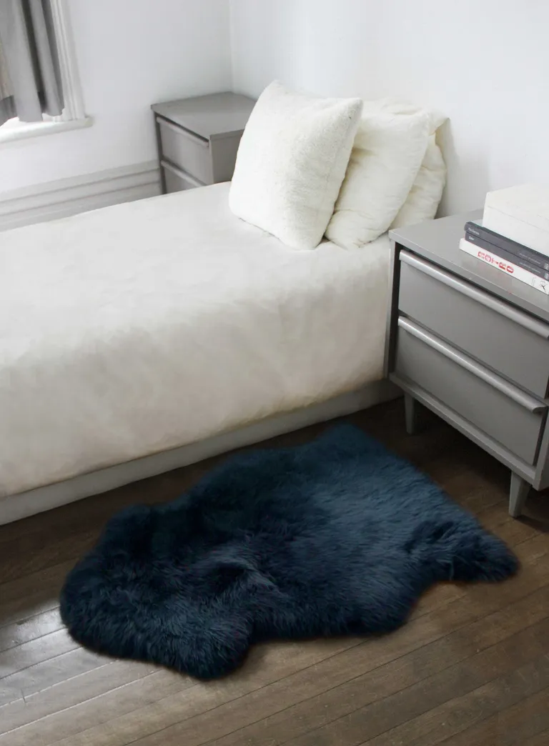 Navy New Zealand Natural Sheepskin Rug Photo 4