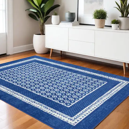 Blue And White Geometric Area Rug Photo 2