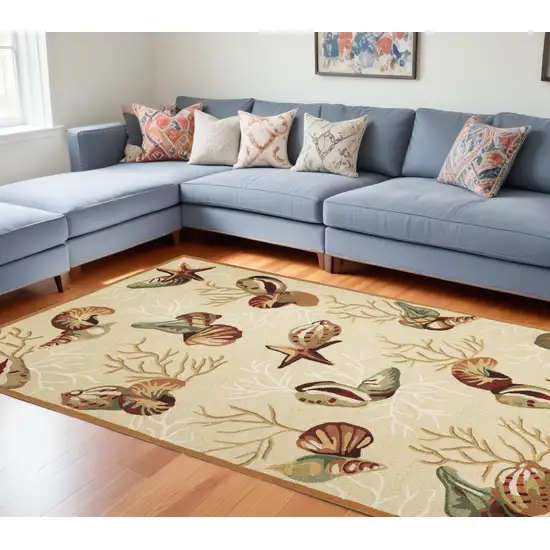 Polyester Beige Area Rug Photo 1